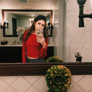 Meet your Posher, Ava